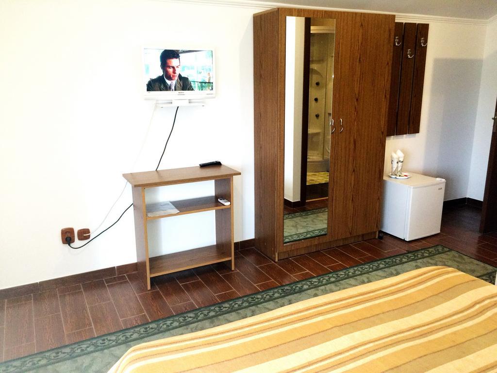 Pensiunea Socrita Corbu  Bagian luar foto